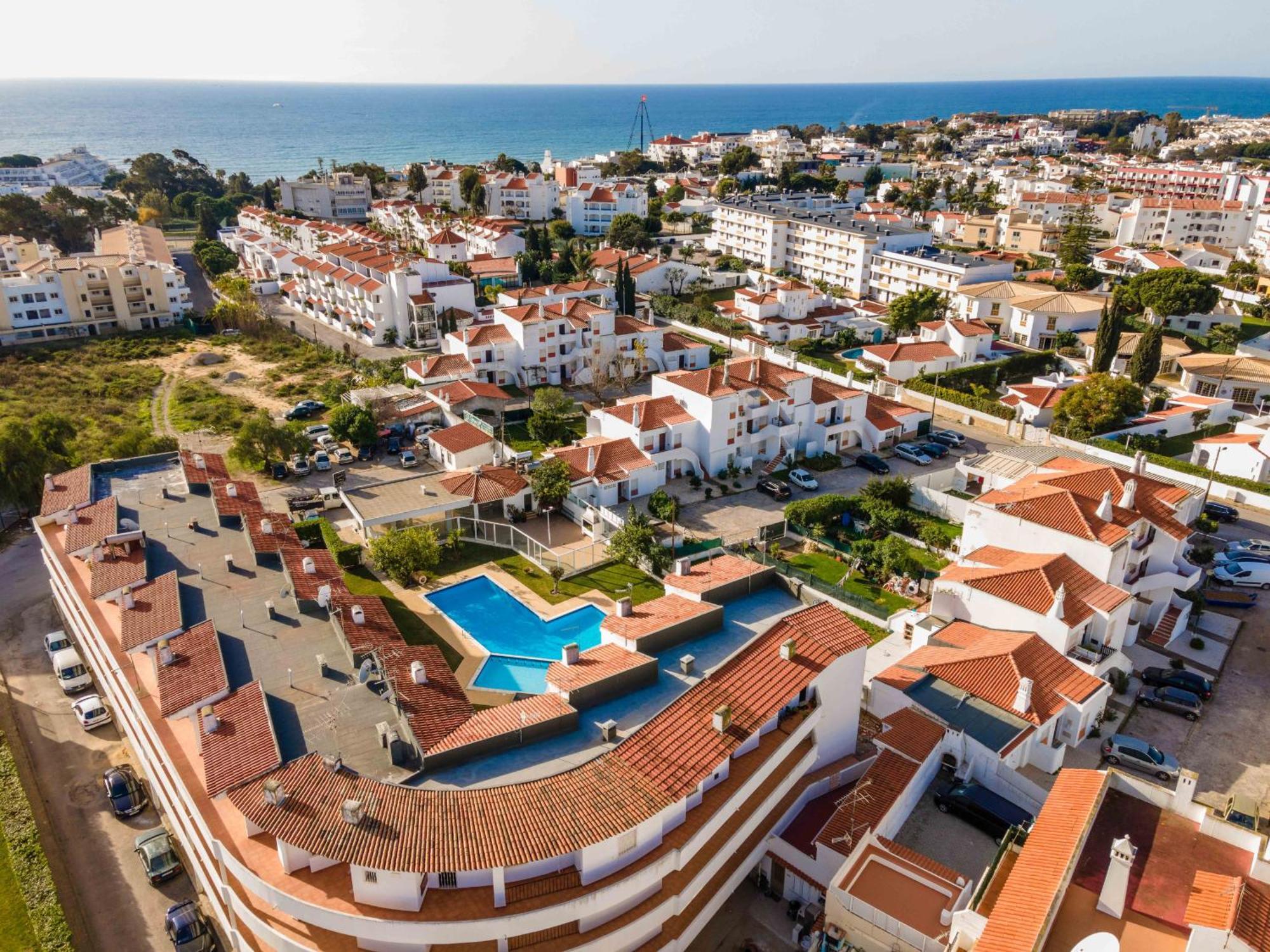Santa Eulalia 2-Bedroom Apartment - Swimming Pool - Wifi Albufeira Exteriör bild