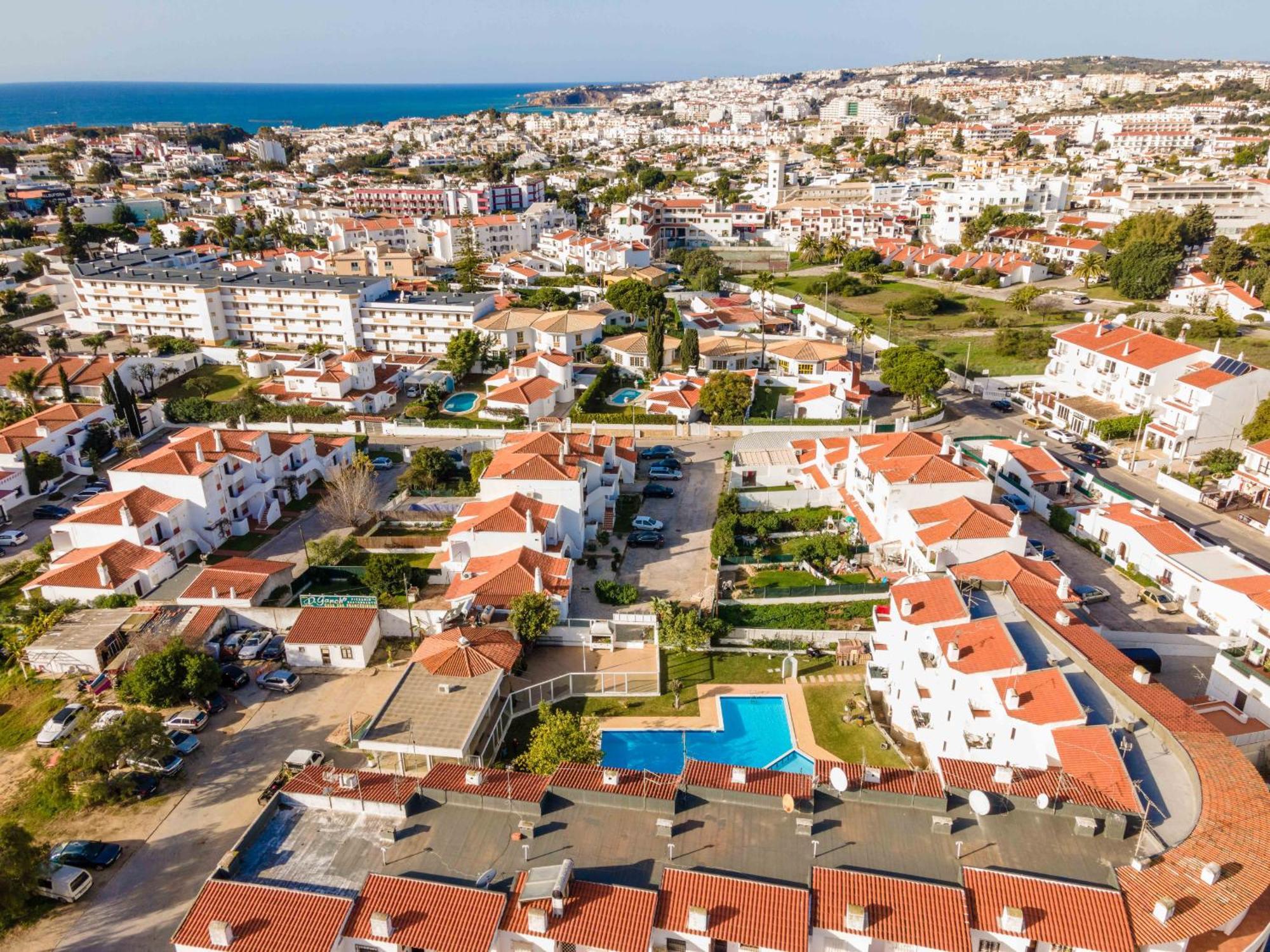 Santa Eulalia 2-Bedroom Apartment - Swimming Pool - Wifi Albufeira Exteriör bild